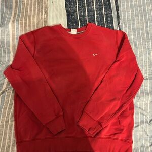 Nike Men's VTG Red Crewneck Sweater